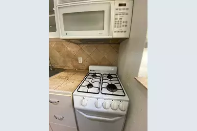 635 8th St #203, Miami Beach, FL 33139 - Photo 16