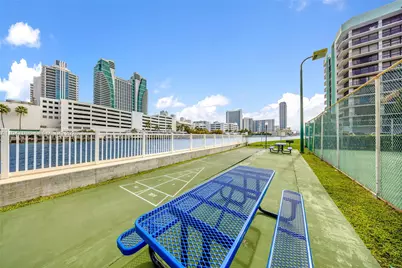 600 Parkview Dr #1114, Hallandale Beach, FL 33009 - Photo 52