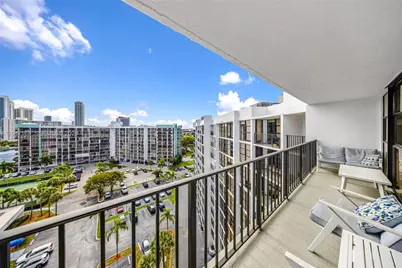 600 Parkview Dr #1114, Hallandale Beach, FL 33009 - Photo 28