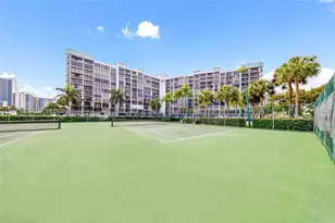 600 Parkview Dr, Hallandale Beach, FL 33009 - Photo 54
