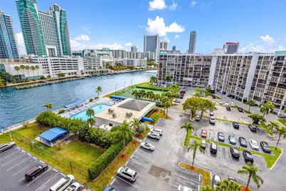 600 Parkview Dr #1114, Hallandale Beach, FL 33009 - Photo 30