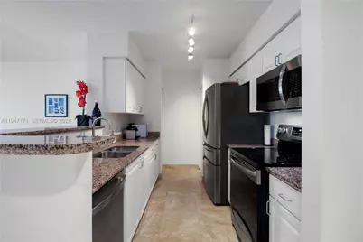 1155 S Brickell Bay Dr #805, Miami, FL 33131 - Photo 8