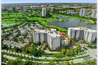 19900 E Country Club Dr #502, Aventura, FL 33180 - Photo 26