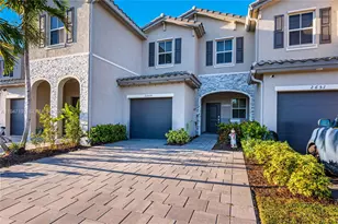 2649 SE 13th St, Homestead, FL 33035 - Photo 2