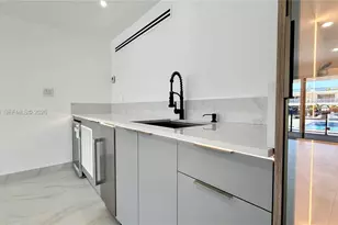 3826 NE 171 St, North Miami Beach, FL 33160 - Photo 10