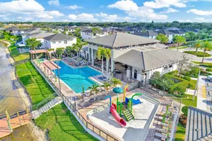 15481 NW 91st Ct, Miami Lakes, FL 33018 - Photo 32