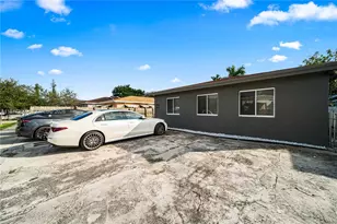 1250 NE 110th St, Miami, FL 33161 - Photo 8