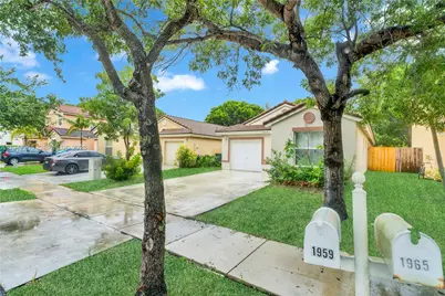 1959 SE 10th St, Homestead, FL 33035 - Photo 8