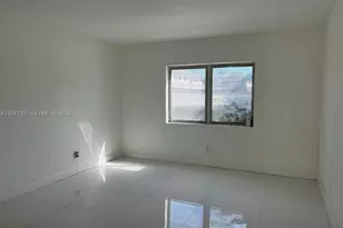 8420 Byron Ave, Miami Beach, FL 33141 - Photo 14