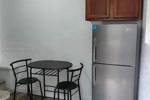 1050 NE 82nd St, Miami, FL 33138 - Photo 10