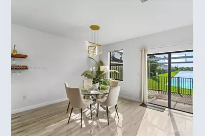 544 NE 206th Ln, Miami, FL 33179 - Photo 14