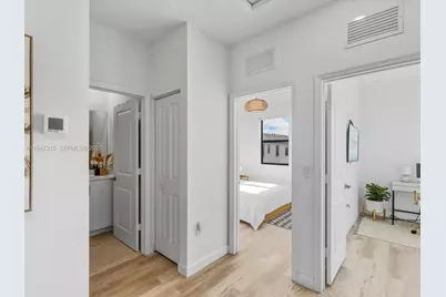 544 NE 206th Ln, Miami, FL 33179 - Photo 30