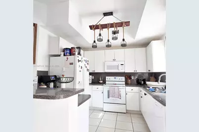 8884 SW 220th Ln, Cutler Bay, FL 33190 - Photo 2