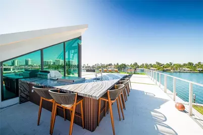 7520 W Treasure Dr #0, North Bay Village, FL 33141 - Photo 28