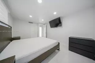 10731 SW 51st Dr, Miami, FL 33165 - Photo 14