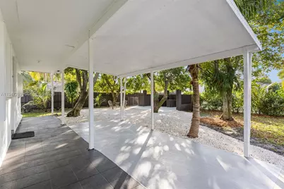 550 Cardinal St, Miami Springs, FL 33166 - Photo 18