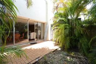 13935 SW 84th St, Miami, FL 33183 - Photo 6