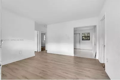 1360 NW 117th St, Miami, FL 33167 - Photo 12