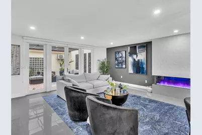 7661 SW 102nd Pl, Miami, FL 33173 - Photo 6