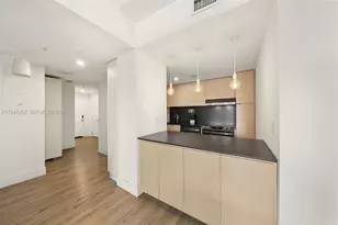 275 NE 18th St, Miami, FL 33132 - Photo 12