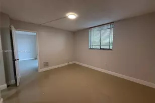 5033 NW 7th St, Miami, FL 33126 - Photo 4