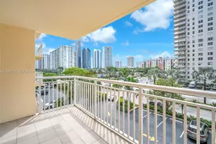 251 174th St, Sunny Isles Beach, FL 33160 - Photo 30