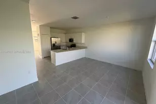 2772 SE 26th Ave, Homestead, FL 33035 - Photo 6