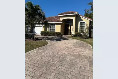 2501 NE 22nd St, Pompano Beach, FL 33062 - Photo 1