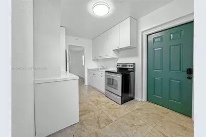 883 SW 10th St #1, Pompano Beach, FL 33060 - Photo 8