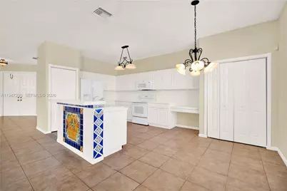 2346 SW 164th Ave, Miramar, FL 33027 - Photo 12