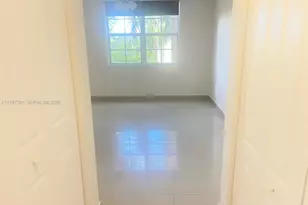 19555 E Country Club Dr, Aventura, FL 33180 - Photo 26