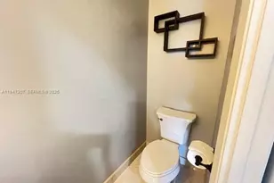 905 NW 107th Ave, Pembroke Pines, FL 33026 - Photo 12