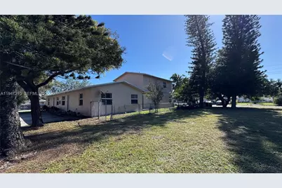 2099 NW 26th Ave #1E, Fort Lauderdale, FL 33311 - Photo 2