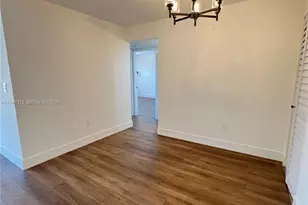 8425 NW 8th St, Miami, FL 33126 - Photo 2