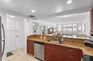 3725 S Ocean Dr, Hollywood, FL 33019 - Photo 14