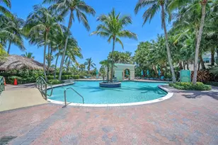 19501 W Country Club Dr, Aventura, FL 33180 - Photo 36