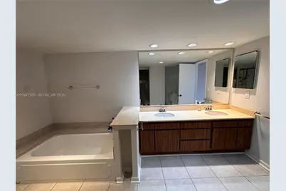 600 Biltmore Way #318, Coral Gables, FL 33134 - Photo 8