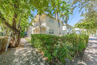 1610 Bay Rd, Miami Beach, FL 33139 - Photo 1