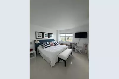 5750 Collins Ave #10F, Miami Beach, FL 33140 - Photo 10