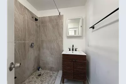 1725 Hayes St #4, Hollywood, FL 33020 - Photo 6