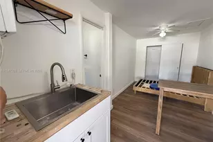 1725 Hayes St, Hollywood, FL 33020 - Photo 2