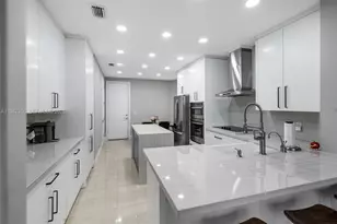 20920 NE 32nd Ave, Aventura, FL 33180 - Photo 10