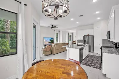 11603 SW 13th Dr, Pembroke Pines, FL 33025 - Photo 12