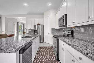 11603 SW 13th Dr, Pembroke Pines, FL 33025 - Photo 14