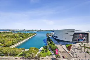 888 Biscayne Blvd, Miami, FL 33132 - Photo 32