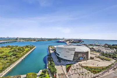 888 Biscayne Blvd #2404, Miami, FL 33132 - Photo 34