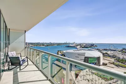 888 Biscayne Blvd #2404, Miami, FL 33132 - Photo 2