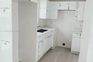 855-857 SW 1 St, Florida City, FL 33034 - Photo 2