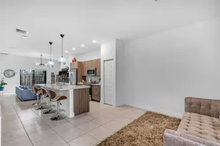 8015 NW 104th Ave, Doral, FL 33178 - Photo 10