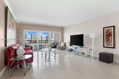 300 Bayview Dr #1707, Sunny Isles Beach, FL 33160 - Photo 10